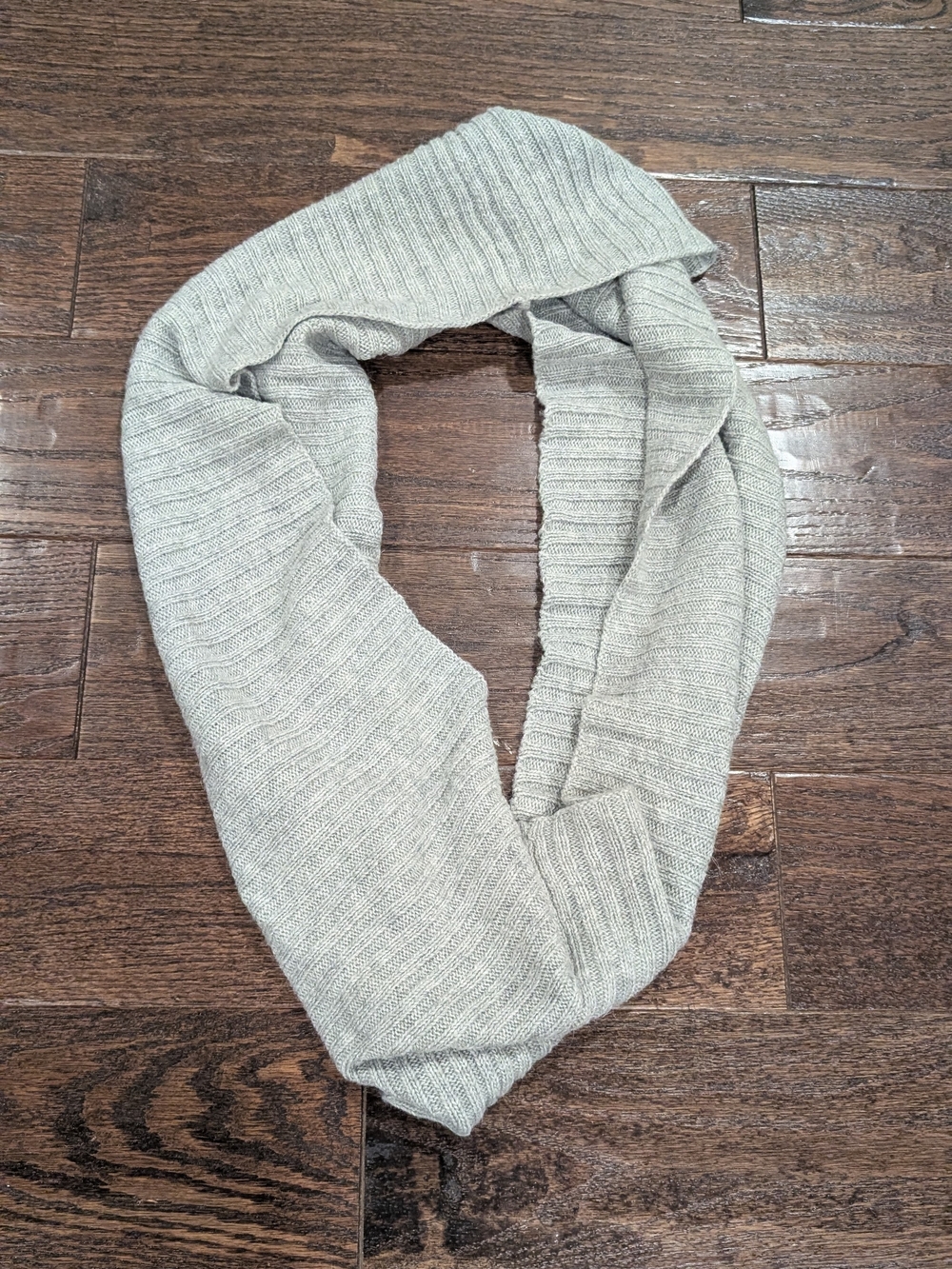 Divided H&M Light Gray Ribbed Knit Infinity Scarf Unisex